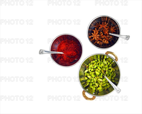 Studio shot of spices in bowls. Photo : David Arky