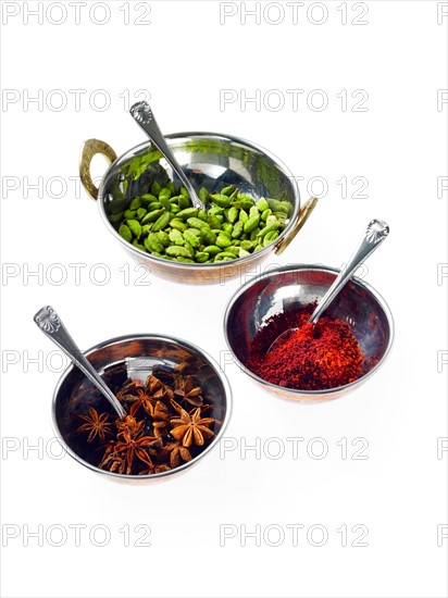 Studio shot of spices in bowls. Photo : David Arky