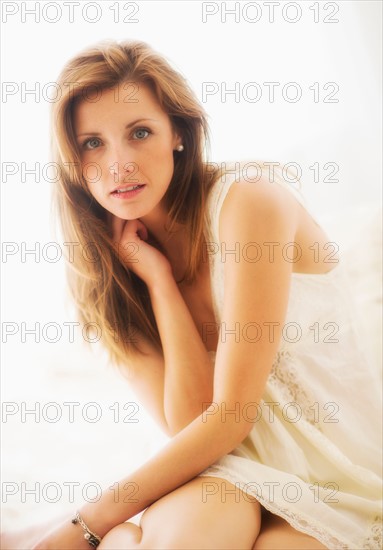 Sensual portrait of young woman. Photo : Daniel Grill