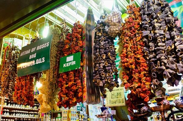 Turkey, Istanbul, Spice market.