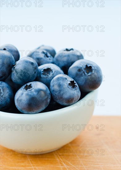 Bowl of blueberries.