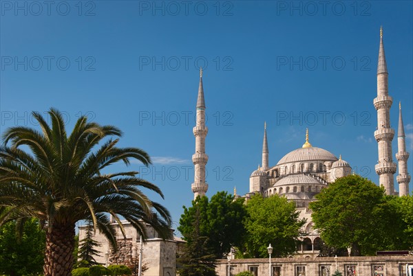 Turkey, Istanbul, Sultanahmet Mosque.