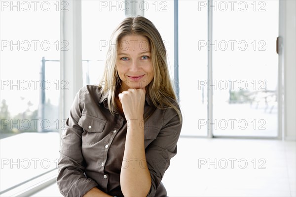 Portrait of mature woman. Photo : Rob Lewine