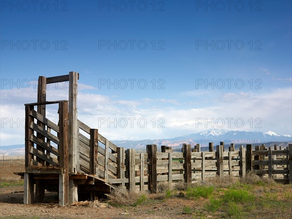 USA, Utah, Wooden fence on ranch. Photo : John Kelly