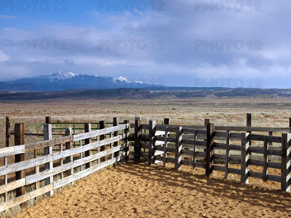 USA, Utah, Wooden fence on ranch. Photo : John Kelly