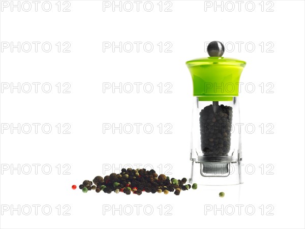 Studio shot of pepper grinder. Photo : David Arky