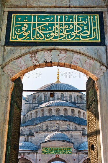 Turkey, Istanbul, Sultanahmet Mosque.