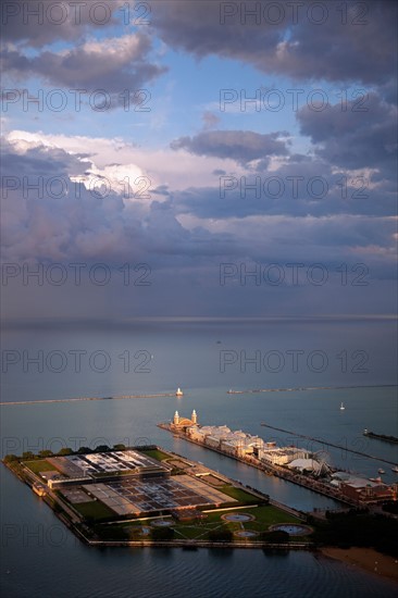 USA, Illinois, Chicago, Olive Park, Water Filtration Plant and Navy Pier on Lake Michigan seen from Hancock Tower. Photo : Henryk Sadura