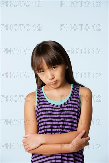 Studio portrait of girl (10-11). Photo : Rob Lewine