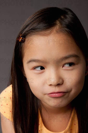 Studio portrait of girl (8-9). Photo : Rob Lewine