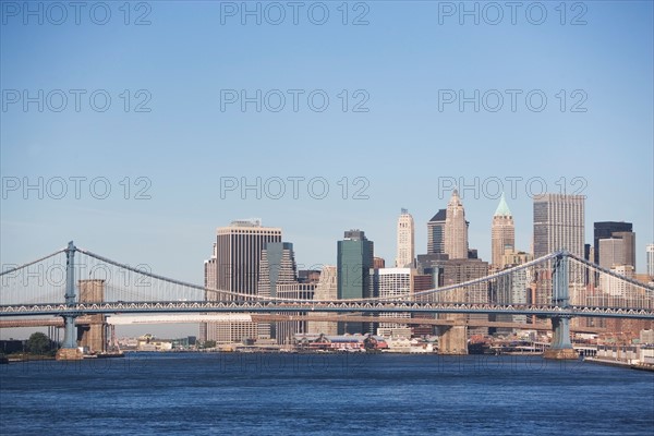 USA, New York State, New York City, Manhattan, Williamsburg Bridge. Photo: fotog