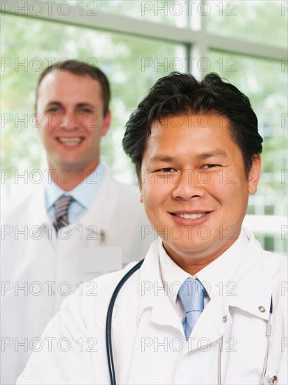Portrait of two doctors. Photo: Erik Isakson