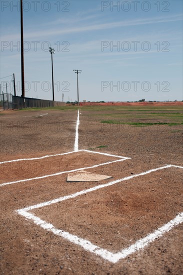Baseball home plate. Photo : Winslow Productions