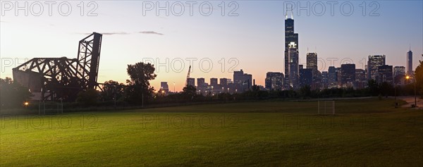 USA, Illinois, Chicago, View from the south side with old bridge on Chicago River on the left. Photo : Henryk Sadura