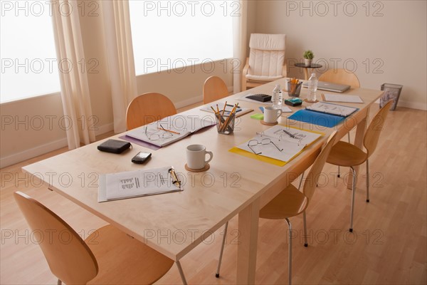 Empty board room. Photo : Rob Lewine