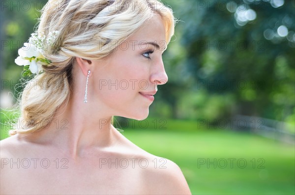 Portrait of smiling bride.