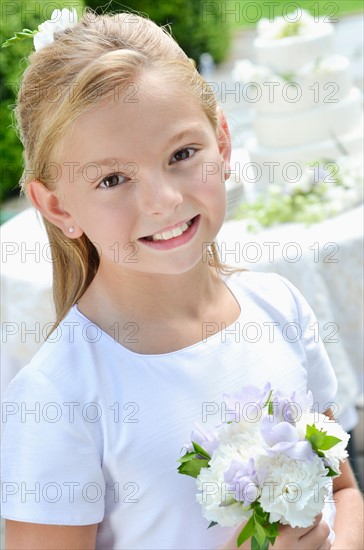 Portrait of flower girl (10-11).