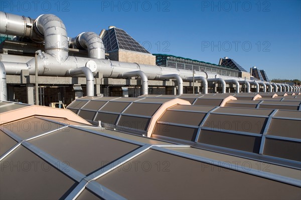 Pipes of water treatment plant. Photo : fotog