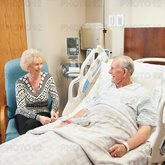 Senior people in hospital. Photo: Erik Isakson
