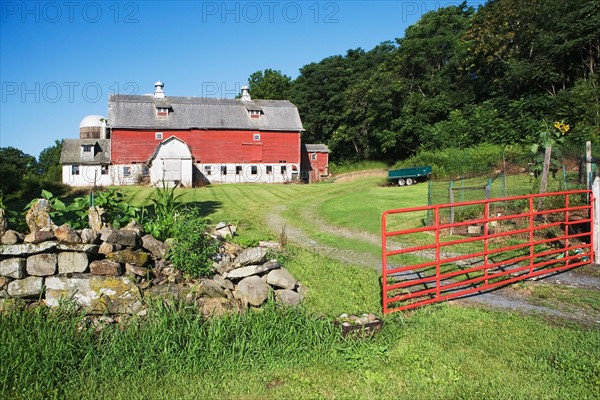 USA, New York State, Chester, Barn on countryside. Photo : fotog