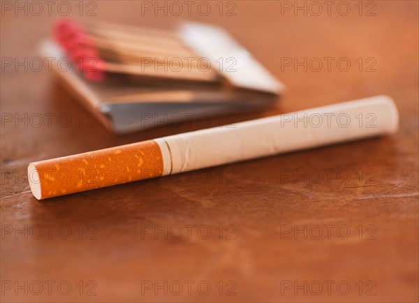 Close up of cigarette and matches. Photo : Daniel Grill