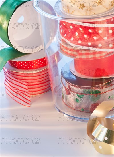 Close-up of christmas ribbons. Photo : Daniel Grill