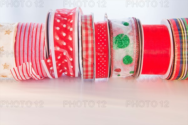 Close-up of christmas ribbons. Photo : Daniel Grill