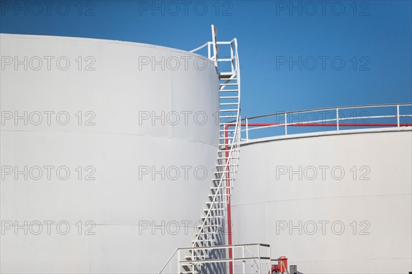 USA, New York State, New York City, Oil tank. Photo : fotog