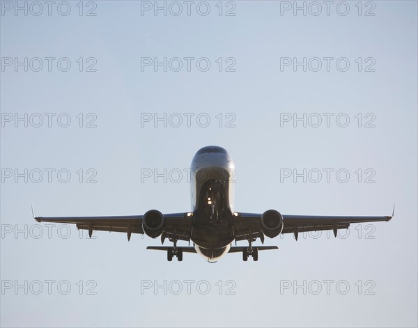 Commercial aeroplane taking off from runway. Photo: fotog