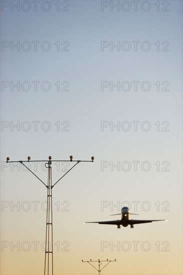 Commercial aeroplane taking off from runway. Photo: fotog