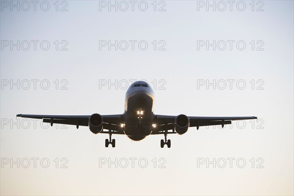 Commercial aeroplane taking off from runway. Photo: fotog