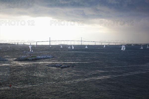 USA, New England, Rhode Island, Sailing boats on sea. Photo : Johannes Kroemer