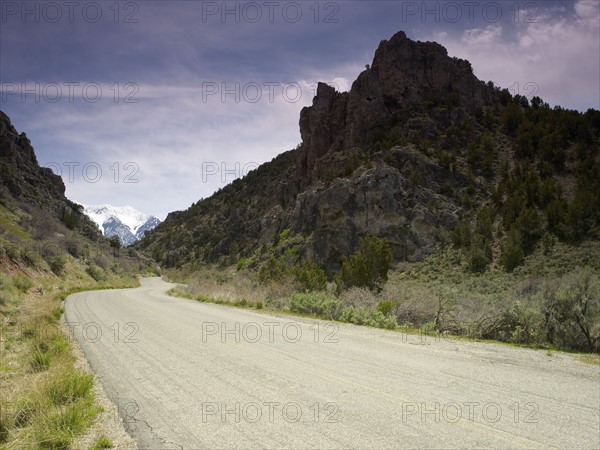 USA, Utah, Scenic view of desert road. Photo : John Kelly