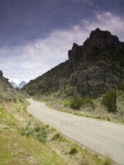 USA, Utah, Scenic view of desert road. Photo : John Kelly