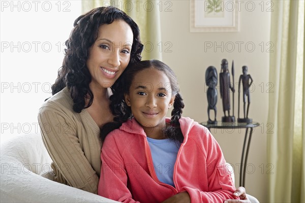 Portrait of Mother and Daughter (10-11). Photo : Rob Lewine