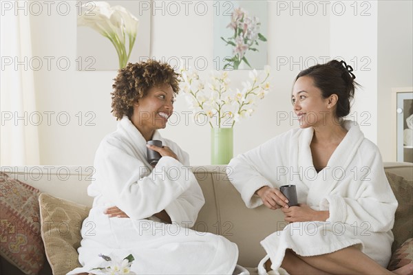 Two women relaxing in spa. Photo : Rob Lewine