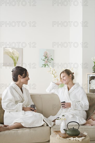 Two women relaxing in spa. Photo : Rob Lewine