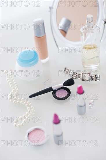 Studio shot of beauty products. Photo : Daniel Grill