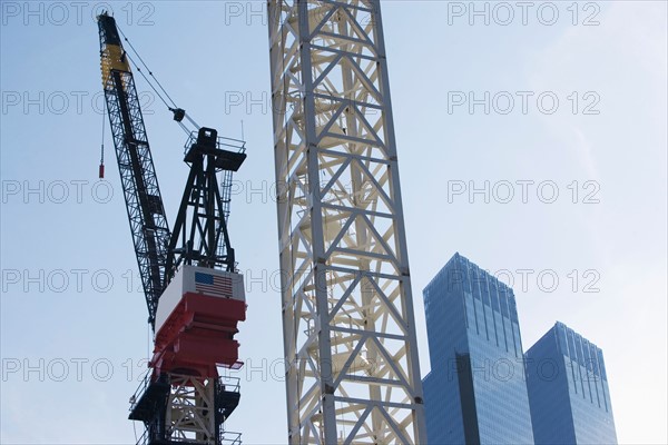 Usa, New York State, New York City, crane at construction site. Photo : fotog