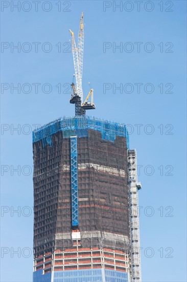 Usa, New York State, New York City, high section view of skyscraper construction. Photo : fotog