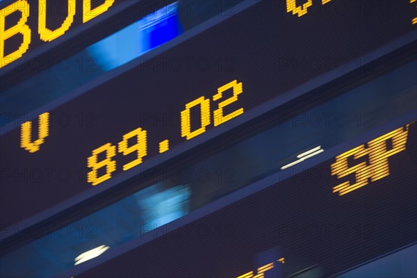 Usa, New York State, New York City, Times Square, Stock Quotron, close-up of Ticker Tape Machine. Photo : fotog