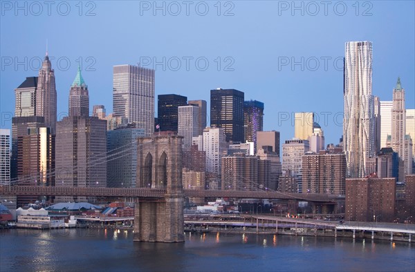 USA, New York state, New York city, Brooklyn Bridge with skyscrapers. Photo : fotog