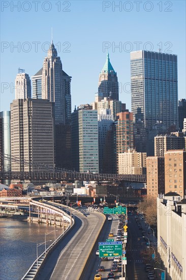 USA, New York State, New York City, Brooklyn Bridge with skyscrapers. Photo : fotog