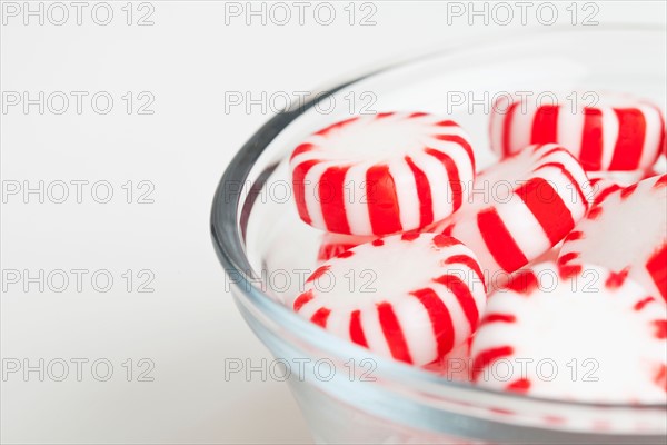 Red and white candies, studio shot. Photo : Sarah M. Golonka