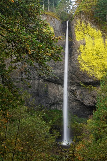 USA, Oregon, Marion County, View of Lattorelle Falls. Photo : Gary Weathers