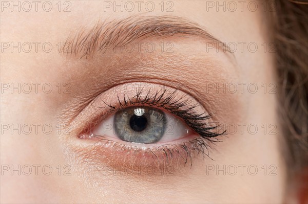 Close up of woman's eye, studio shot. Photo : Jan Scherders