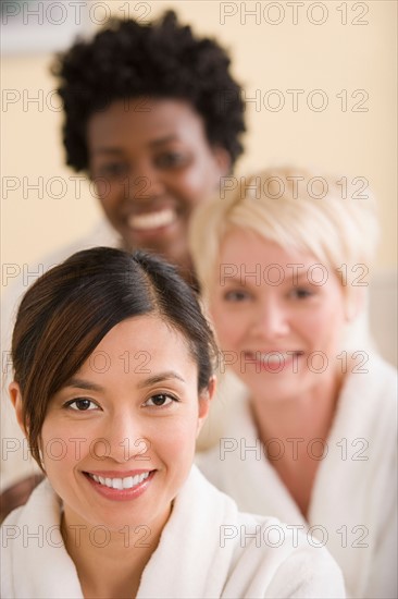 Portrait of three women in spa. Photo : Rob Lewine