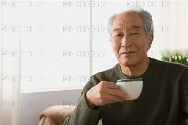 Portrait of retired man. Photo : Rob Lewine