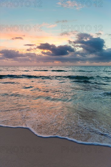 Mexico, Yucatan, Riviera Maya, Cancun. Seascape at sunset.