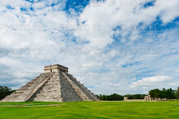 Mexico, Yucatan, Chichen Itza. Mayan ruins.